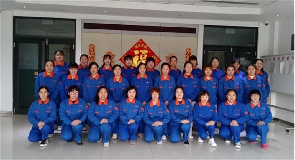 巾幗綻芳華！金鐘科技集團精密儀器車間應(yīng)變計班：精密儀器生產(chǎn)線上的“解題人”